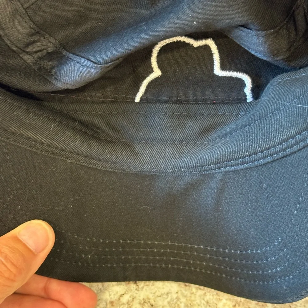 Disney Parks Minnie mouse baseball cap un bison de Paris.